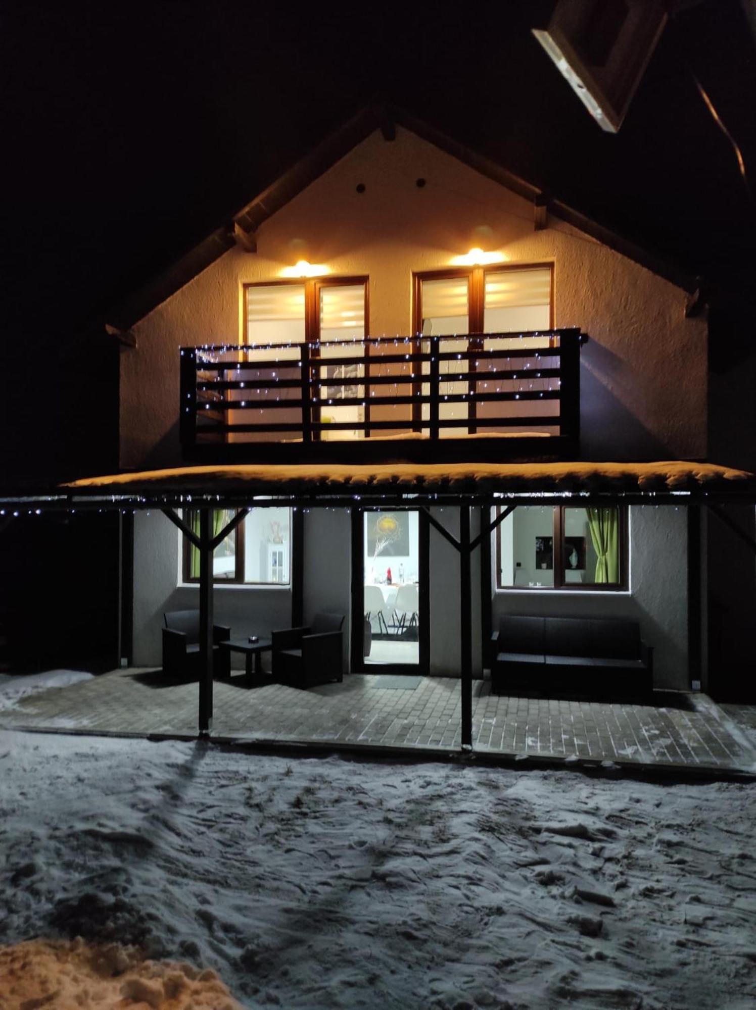 Vila Raisa Neagra Sarului Екстер'єр фото